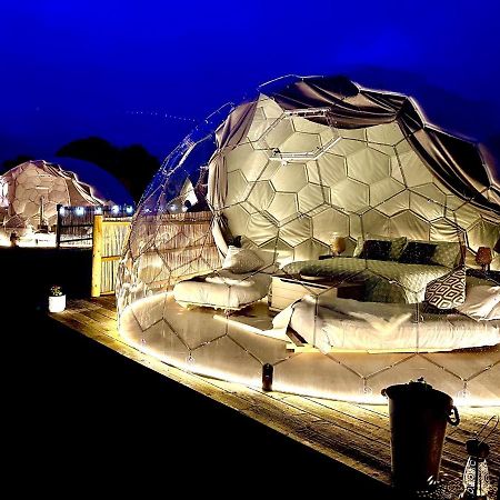 ホテル Deerstone Glamping-Pinhaw Beacon Dome Hot Tub Earby エクステリア 写真