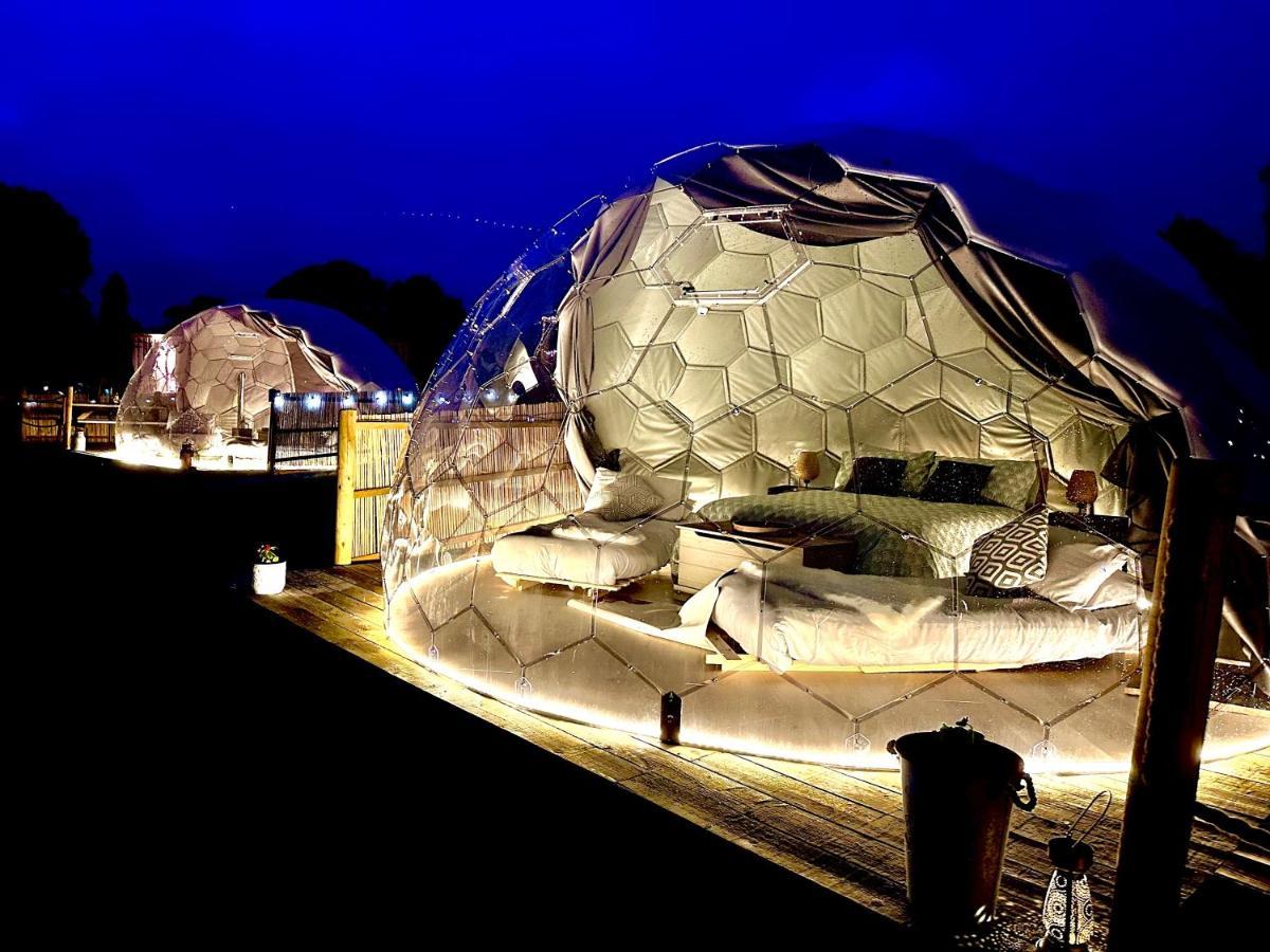 ホテル Deerstone Glamping-Pinhaw Beacon Dome Hot Tub Earby エクステリア 写真